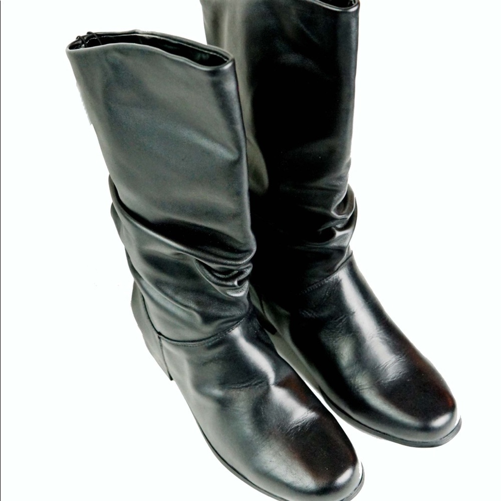 Women’s boots mid-calf black leather size 8 New